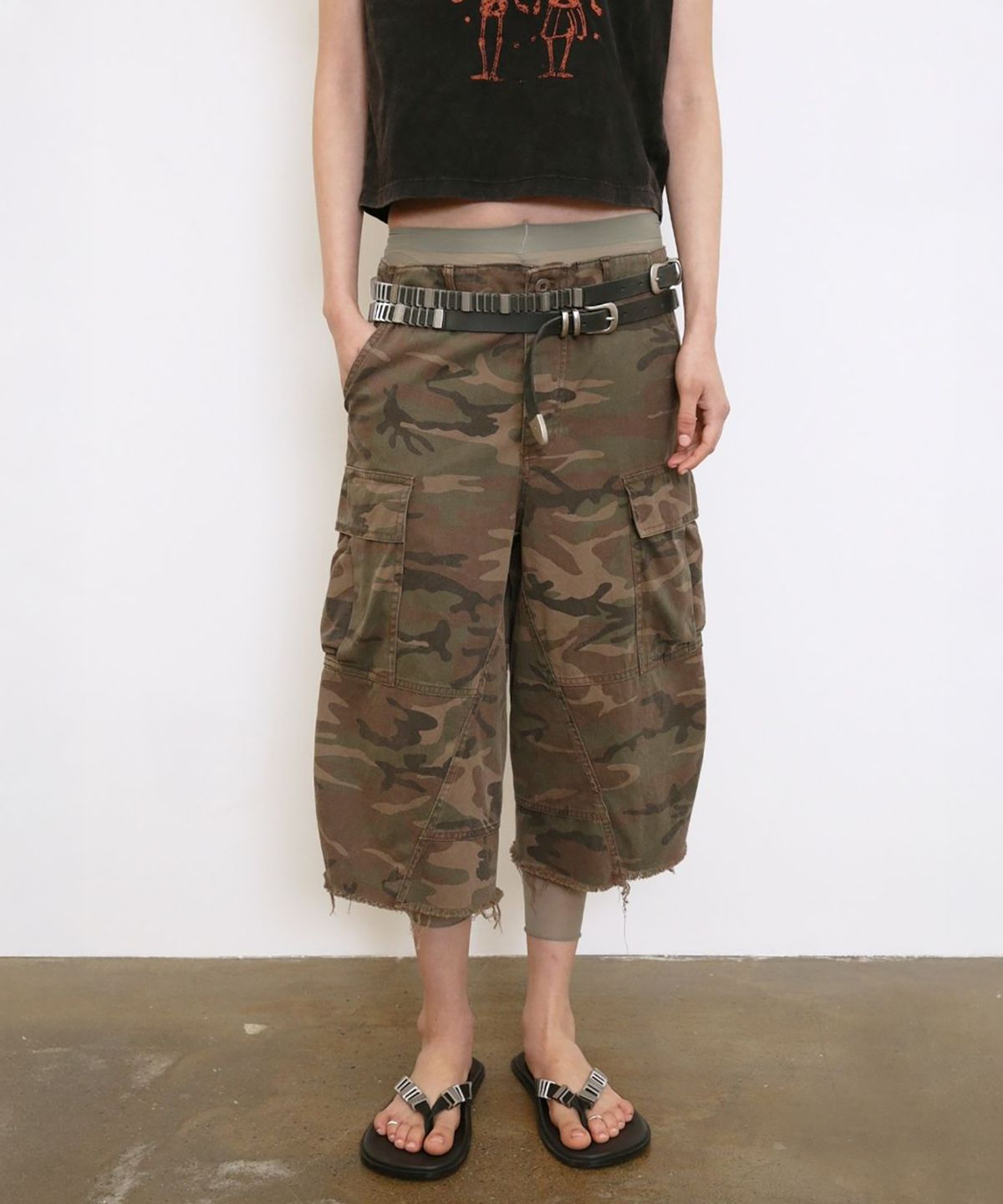 더블유케이엔디 프로젝트(WKND PROJECT) UTILITY WASHED CARGO PANTS