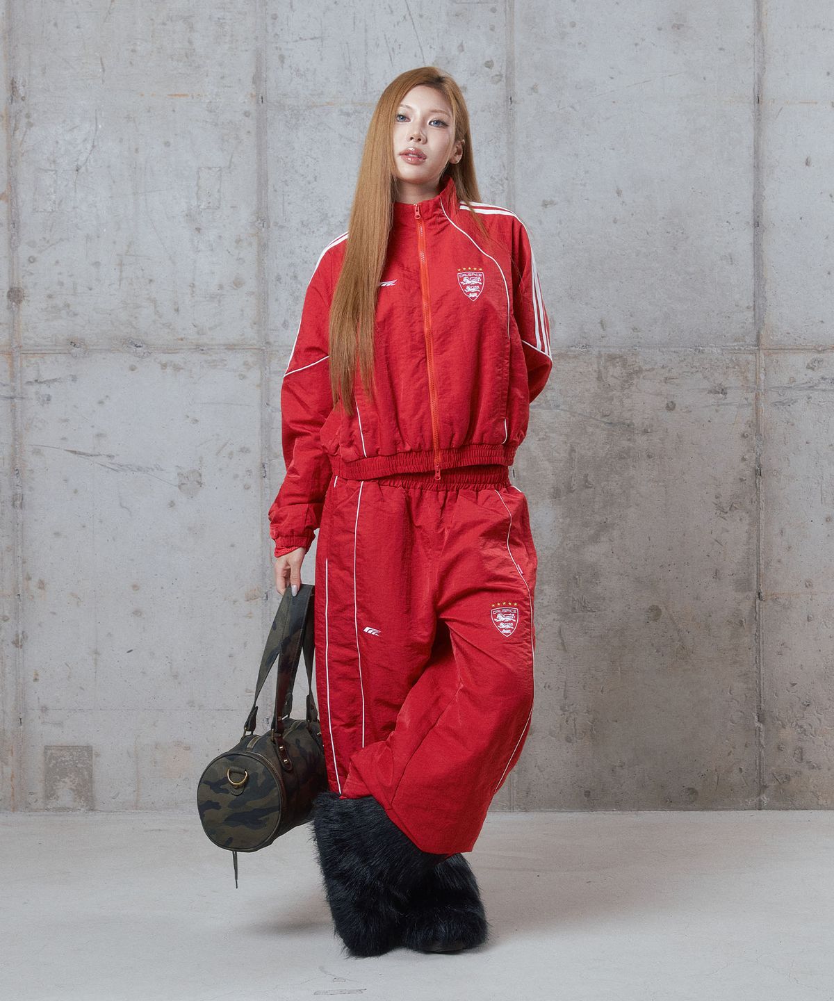 디오스피스(DAUSPICE) (DUC) Hooligan Track Jacket & Wide Track Pants Red Set-up
