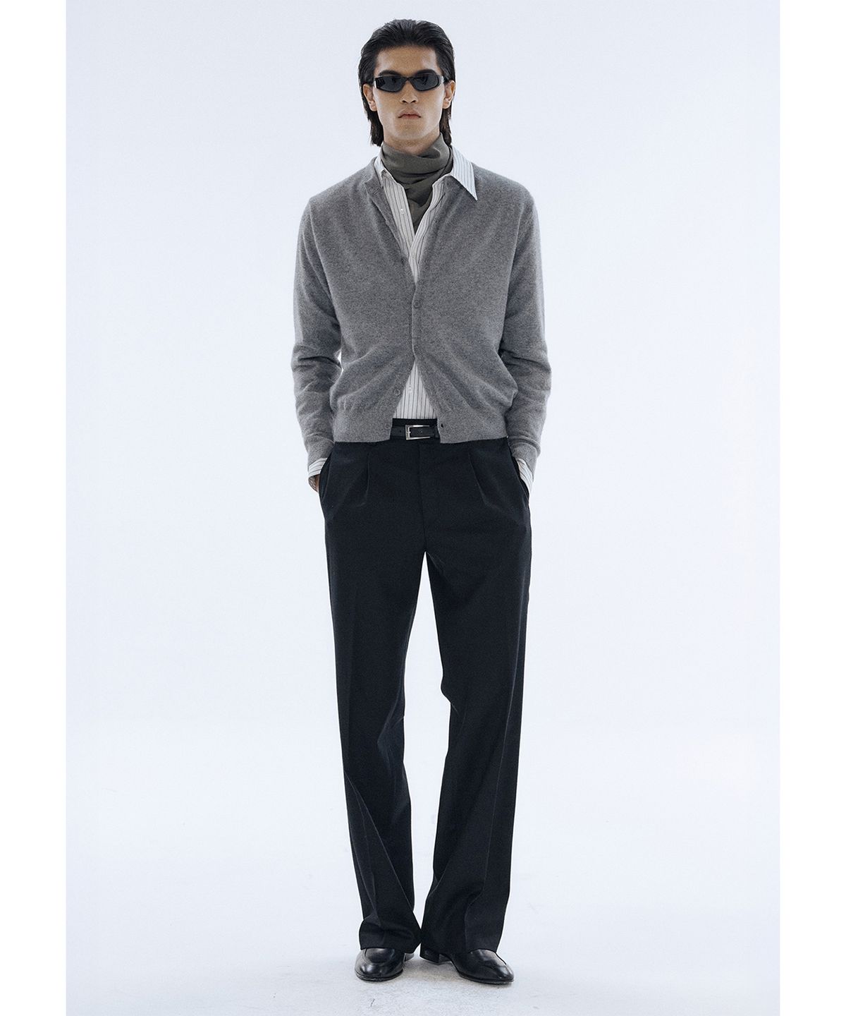 세비지(SAVAGE) Raccoon Round Neck Knit Cardigan - Grey