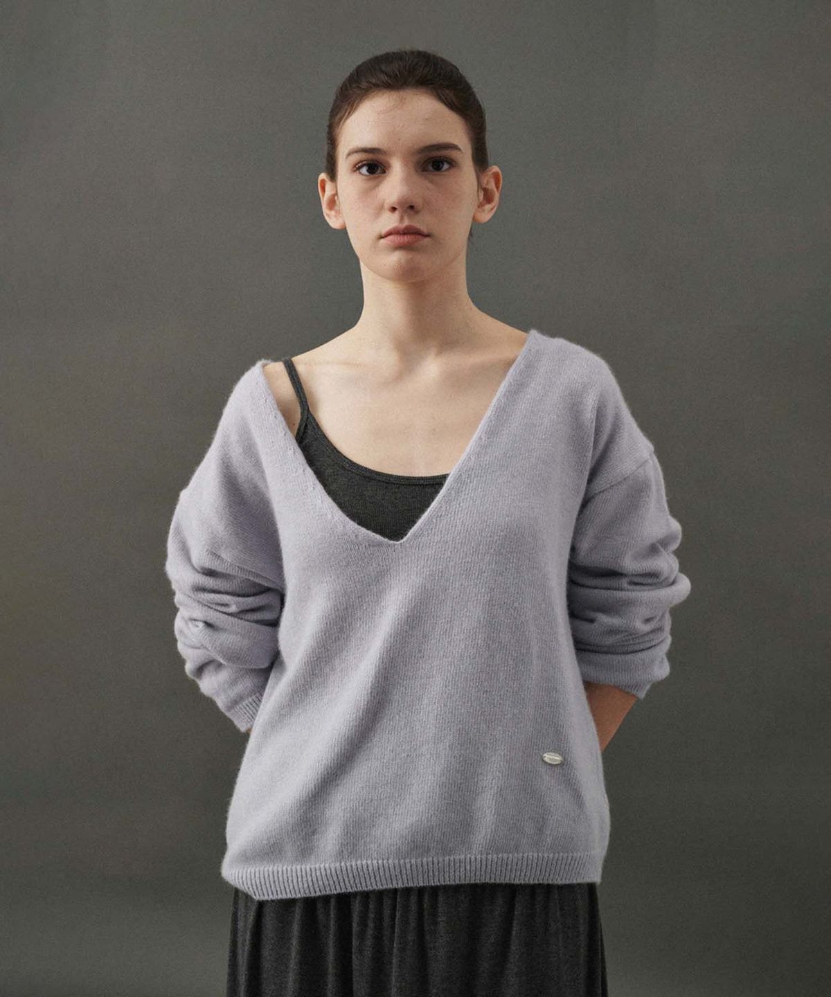 플라드주르(PLATDUJOUR) Raccoon V-neck Knit (Sky blue)