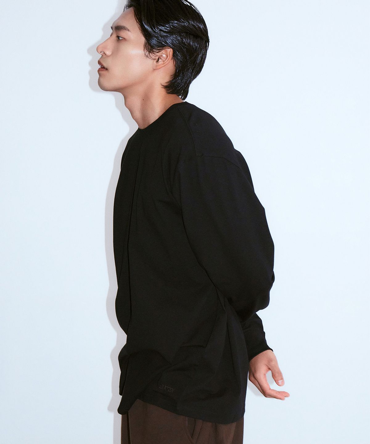 웨이든(WAYDN) WAYDN 에센셜 롱슬리브 블랙