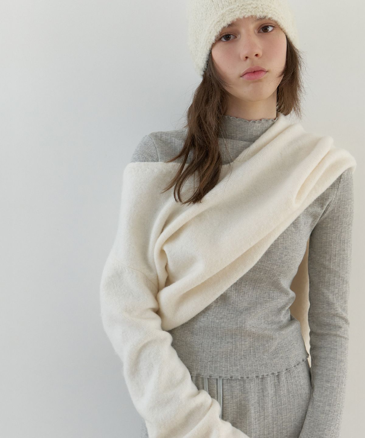 리엘(RE L) Joey mock-neck t-shirt (gray)