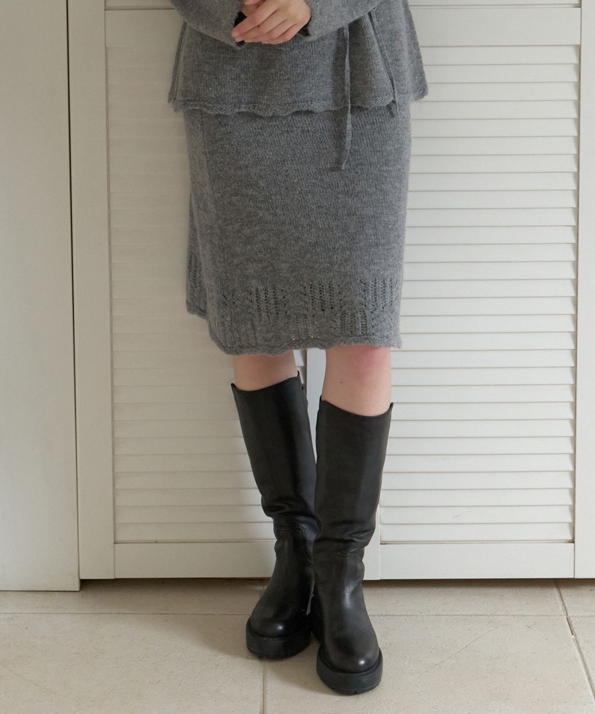 리엘(RE L) Shimmery knit skirt (deep gray)
