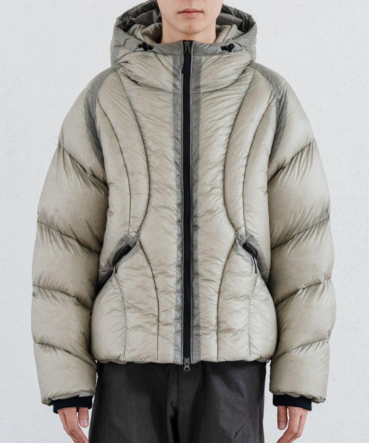 우석(WOOSUK) Contour Down Jacket (Light Sage)