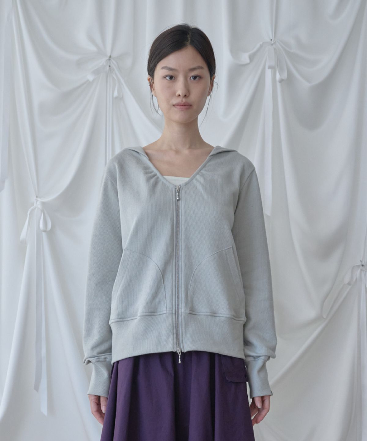 피브스피브스(PEEVES PEEVES) V-Neck Hooded Zip-Up Cardigan / Light Grey