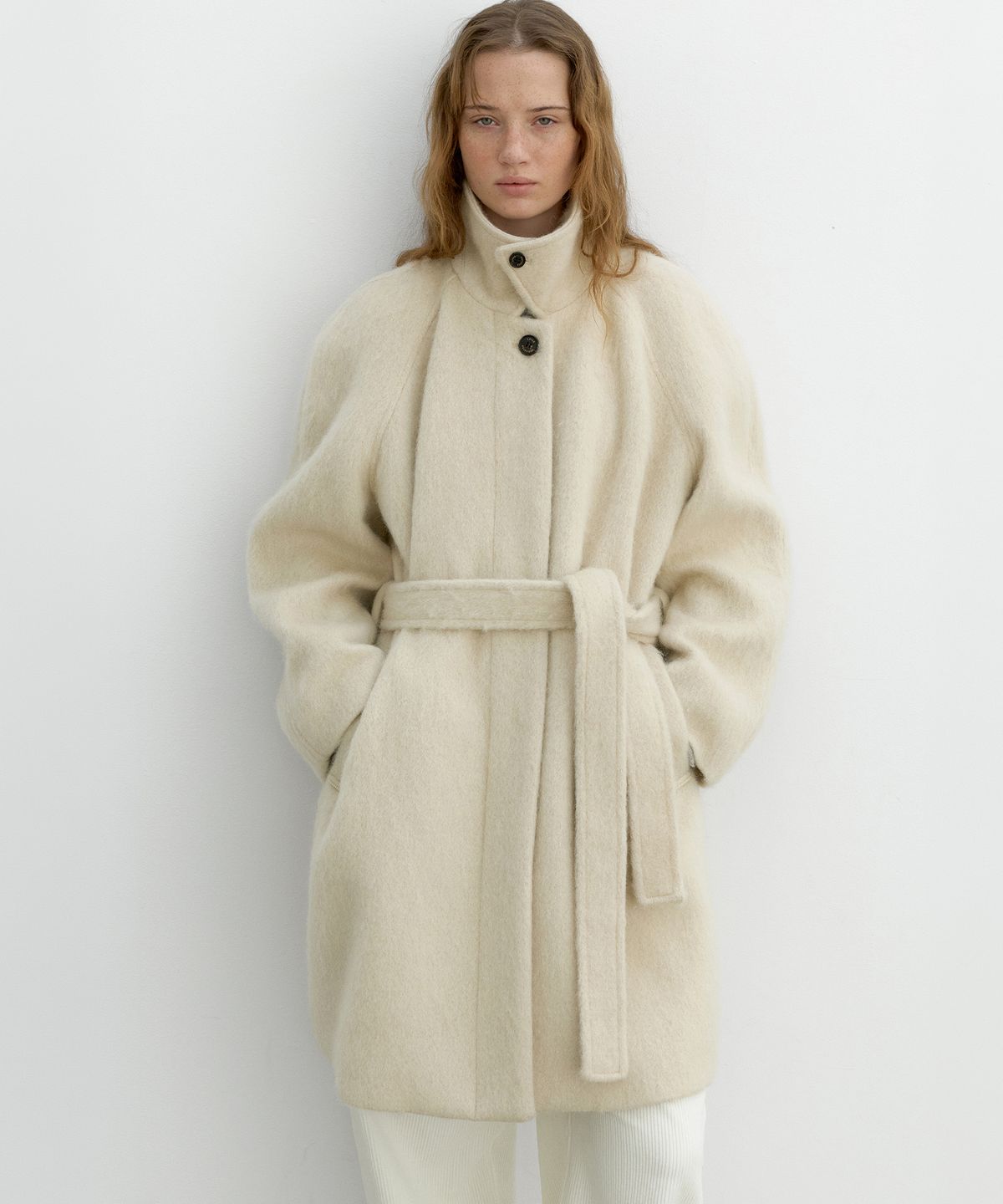 르바(LEVAR) Moss Alpaca Raglan Half Coat - Butter Yellow