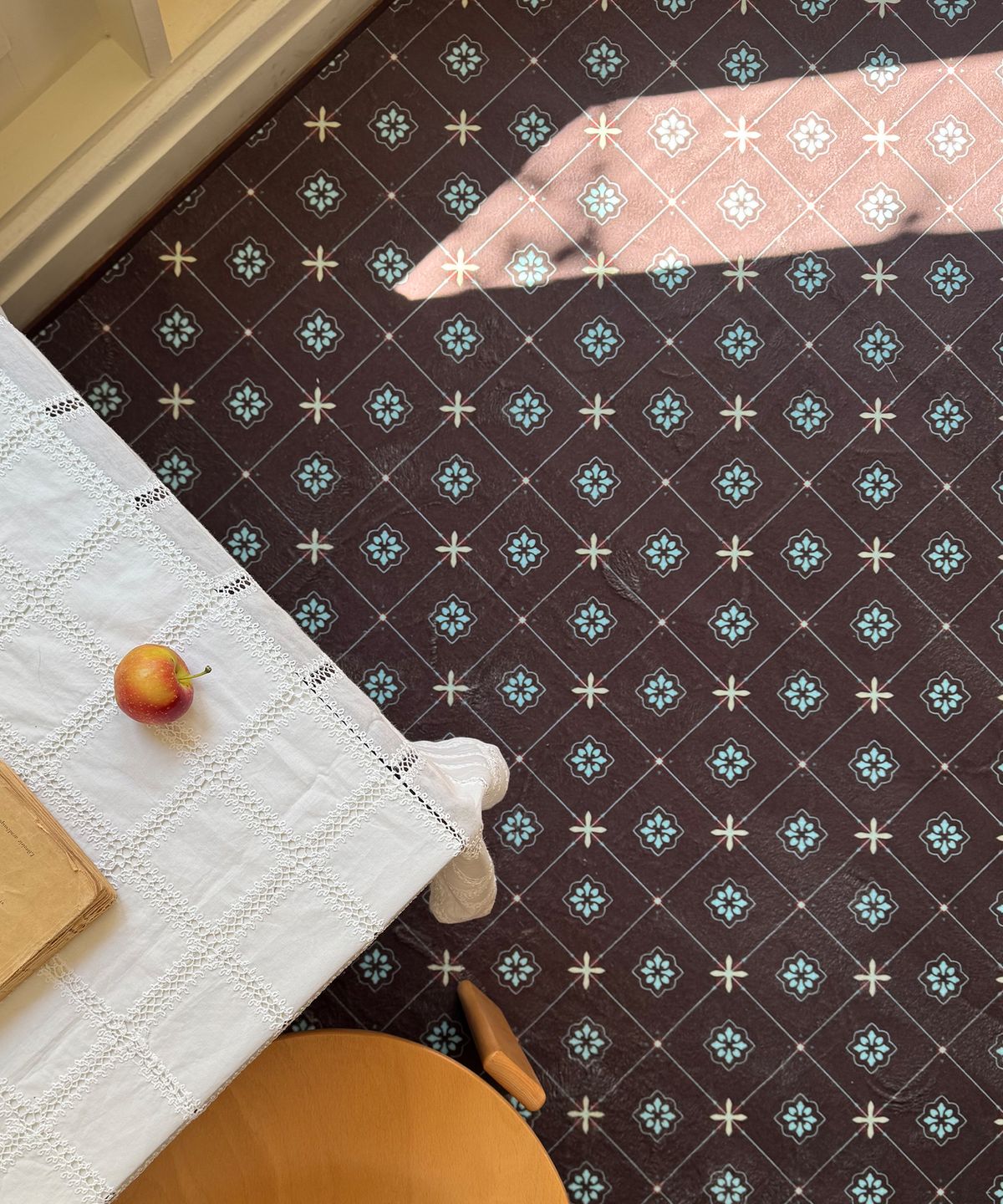 메종드룸룸(MAISON DE ROOMROOM) 로아 타일 먼지없는 워셔블 러그