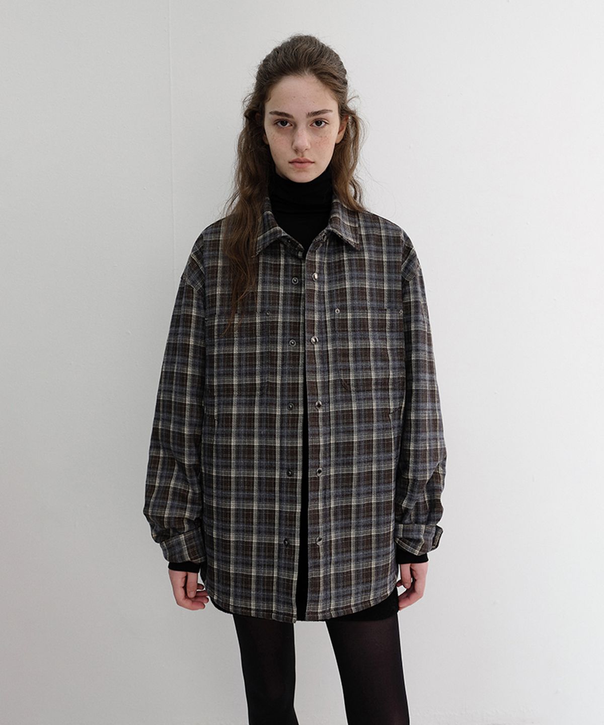 던스트(DUNST) UNISEX QUILTED FLANNEL SHIRT_UDJU6D128_BROWN CHECK