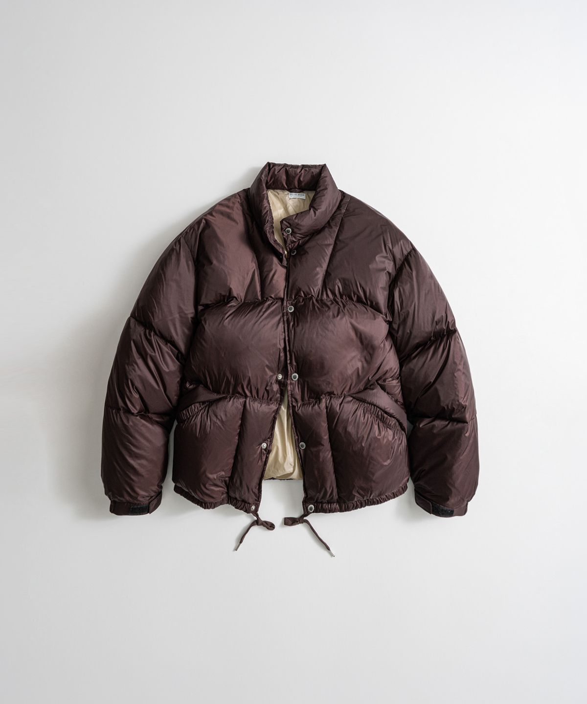 비헤비어(BEHEAVYER) POLARBEAR DUCK DOWN JACKET bordeaux