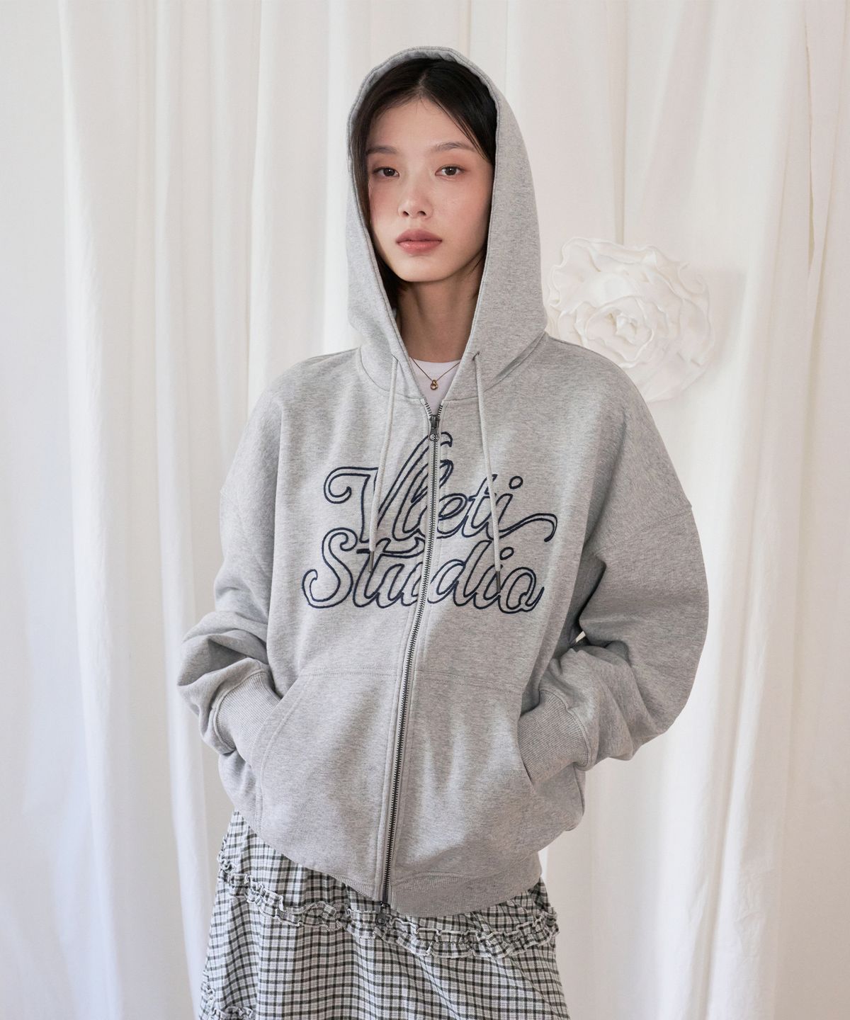블레티(VLETI) Cotton Oversized Embroidered Two-Way Zip-Up Hoodie(gray melange)