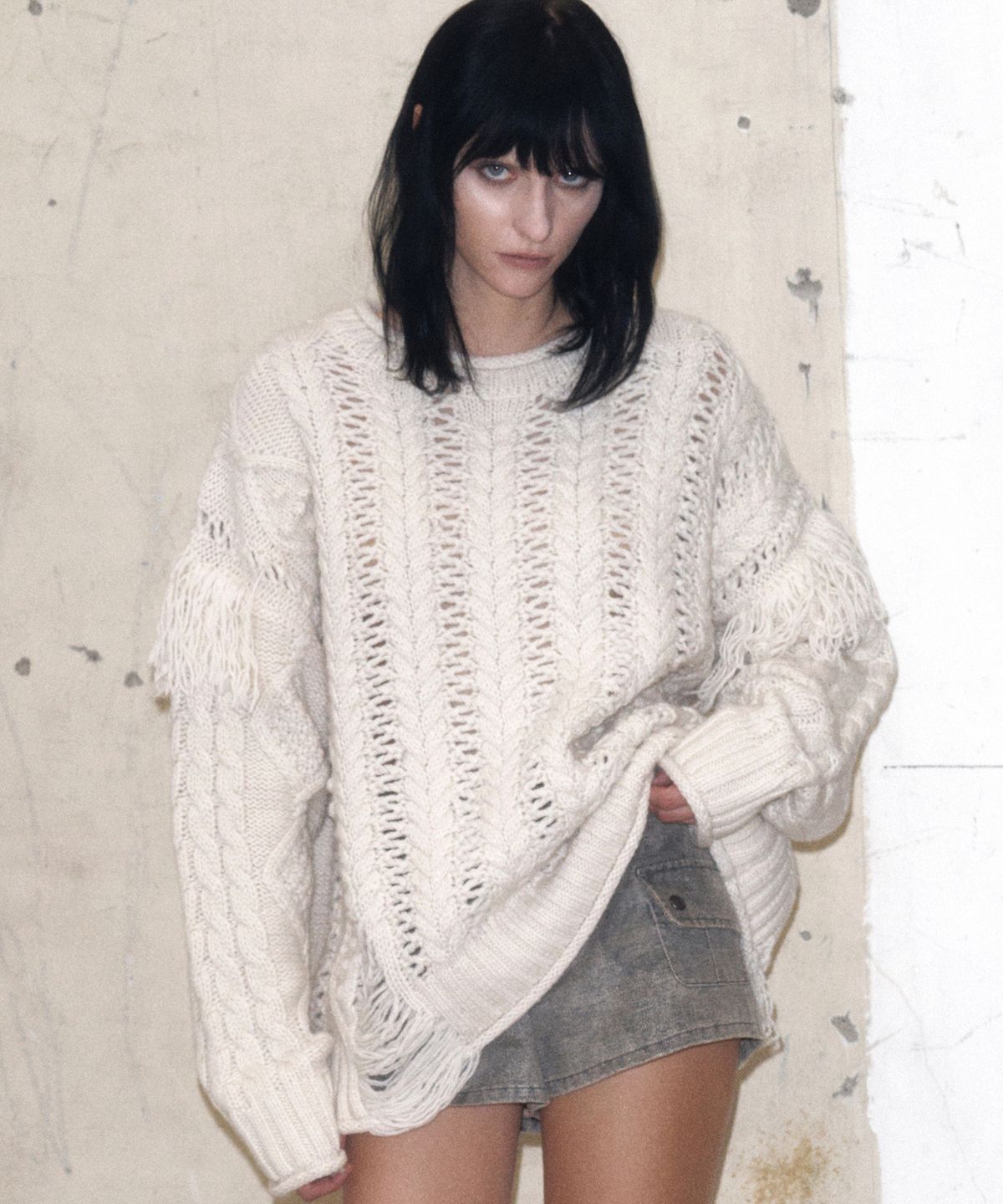 긴스키(GINSUKI) WOOL REVERSIBLE CABLE SWEATER (IVORY)