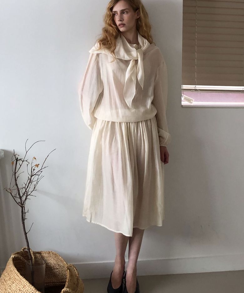 Adela shirring long dress (ivory)
