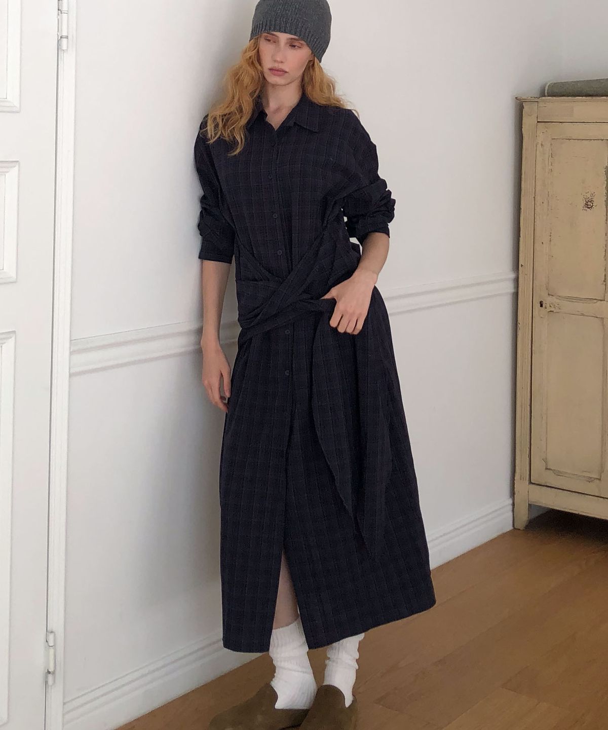 딜라이디(DELIDI) Laboratory check long dress (navy)