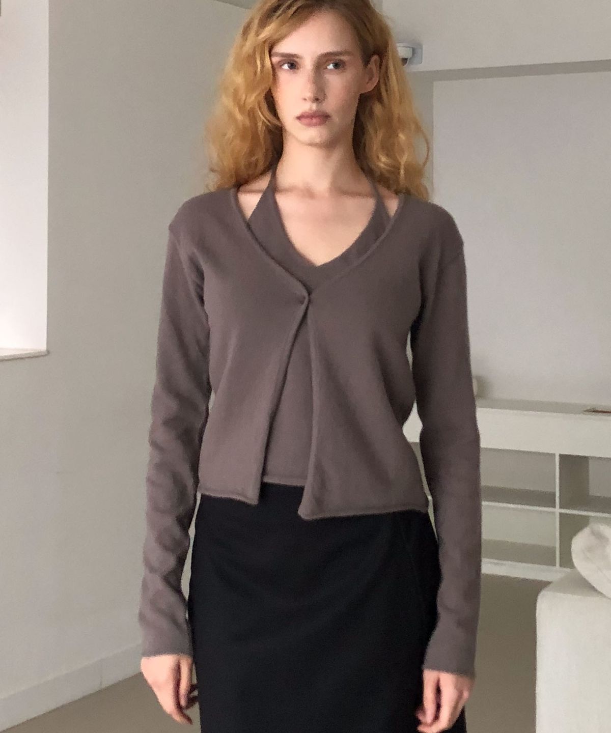 딜라이디(DELIDI) Azure halterneck top (brown)