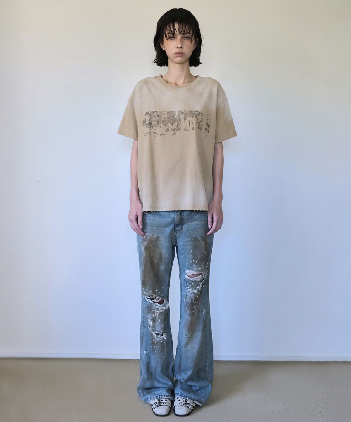 더블유케이엔디 프로젝트(WKND PROJECT) MARKED UP GRAPHIC TEE (BEIGE)