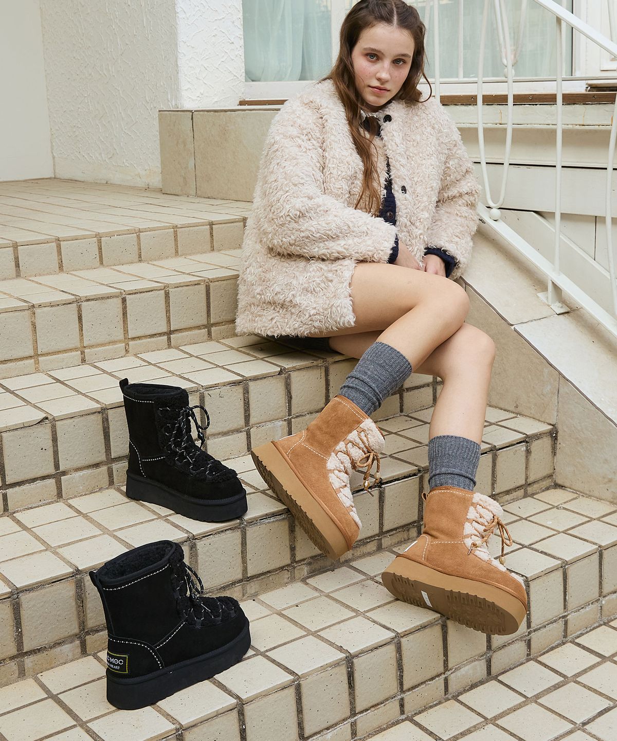 마크모크(MAC MOC) Seulhwa 설화 리얼 소가죽 자수 레이스업 방한 퍼 부츠_2colors (7cm)
