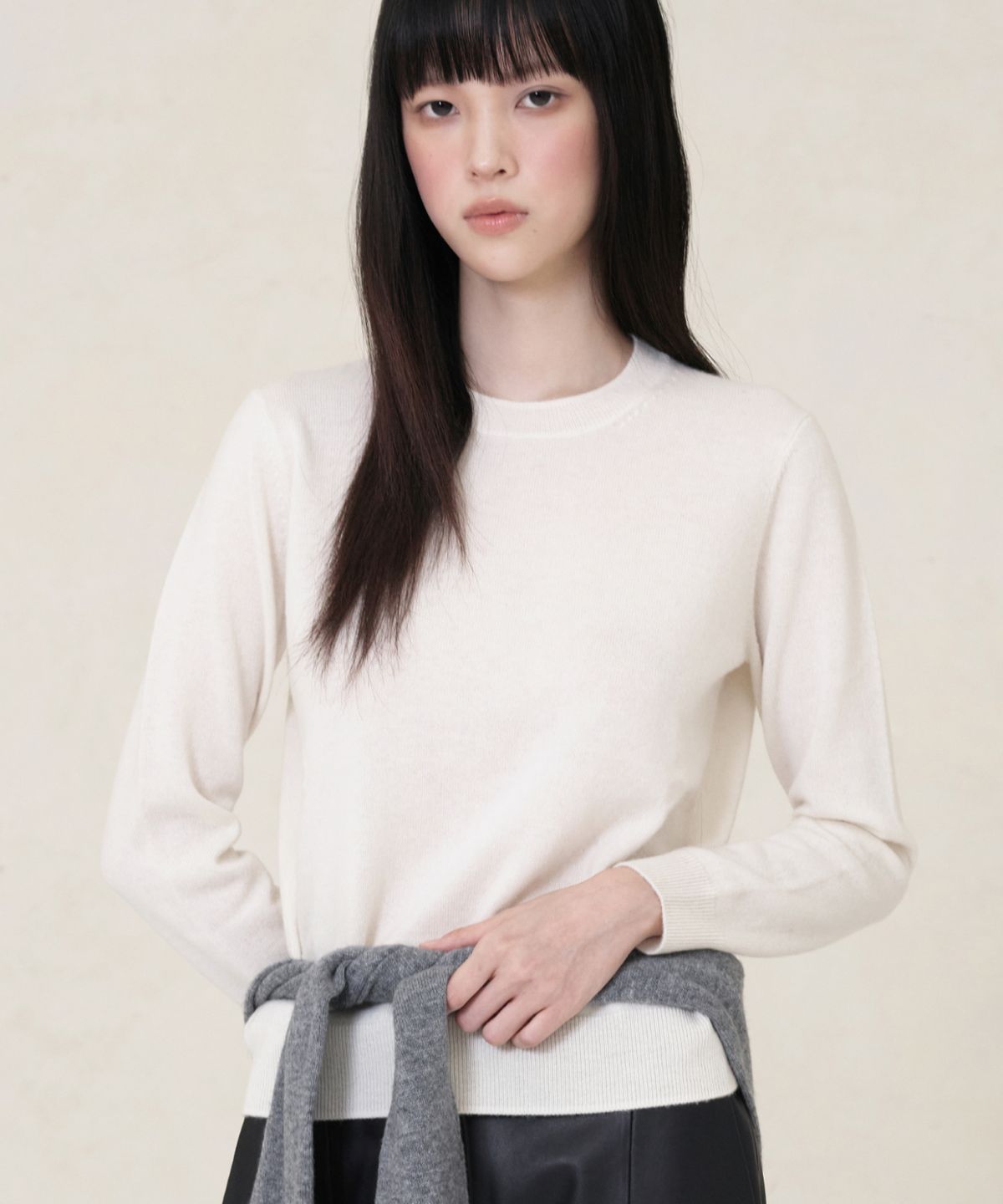 주느세콰(JE NE SAIS QUOI) [100 cashmere] 에센셜 크루넥 캐시미어 니트_아이보리