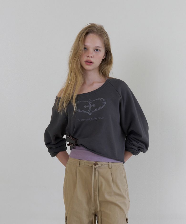 Unbalanced t-heart sweatshirt (chacoal)