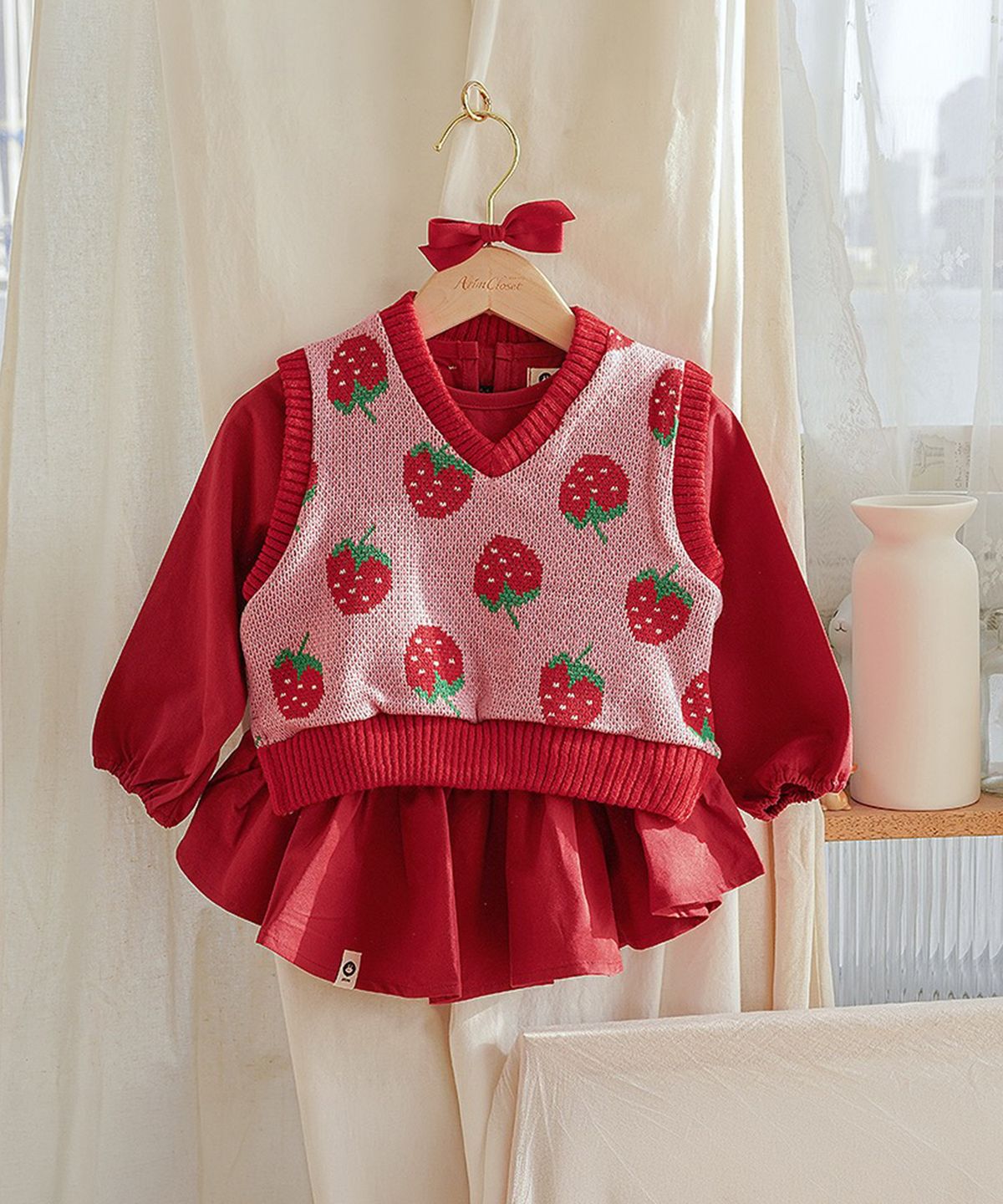 아림클로젯(ARIMCLOSET) 앙 너무 귀여운 딸기 - 아기 니트 베스트