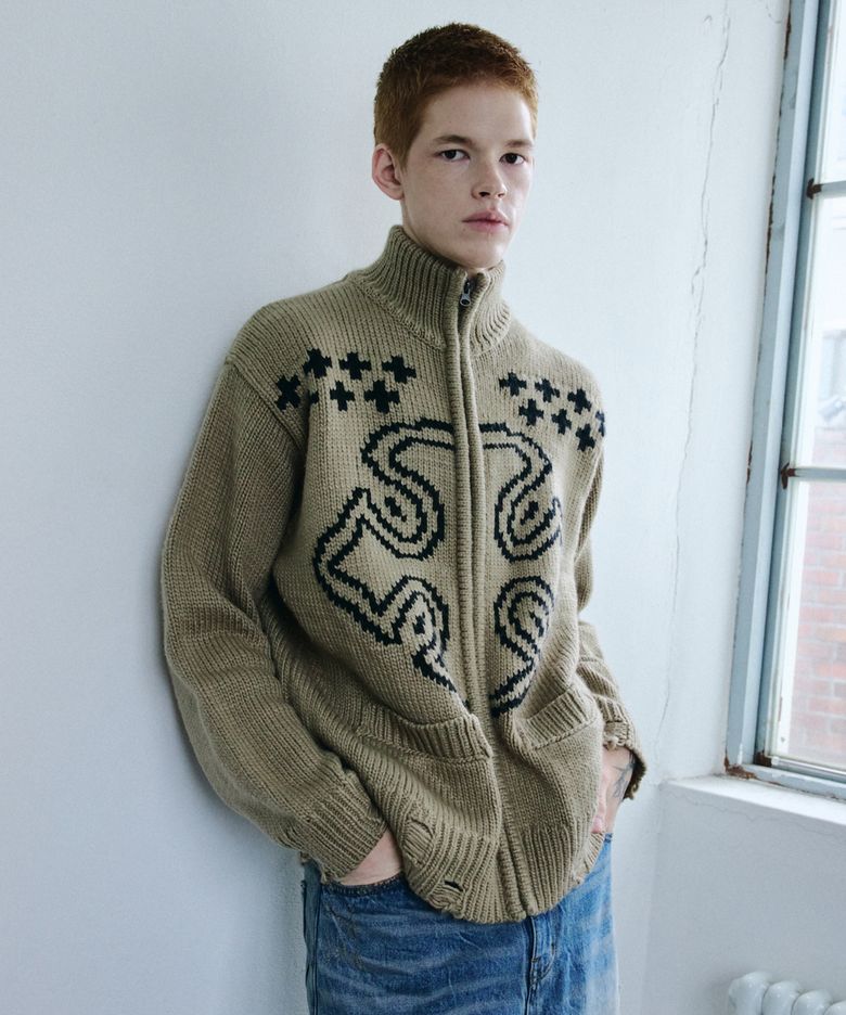 CELTIC CROSS KNIT ZIP-UP BROWN