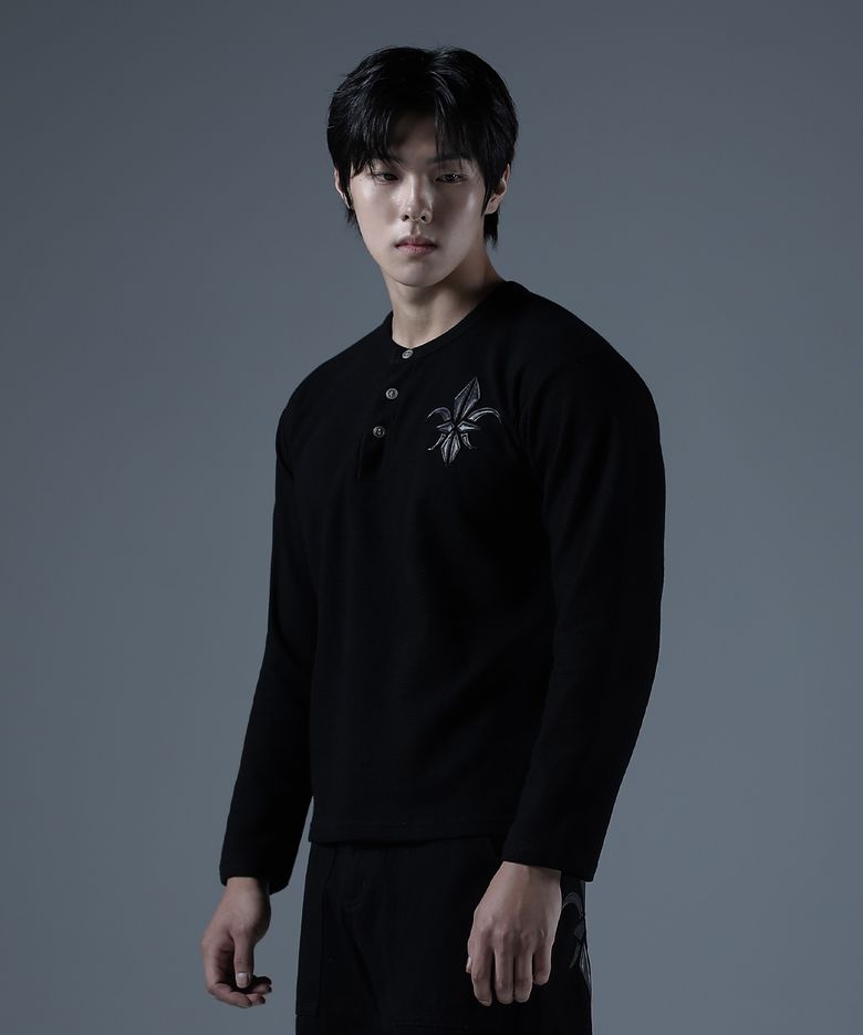 고어레더 헨리넥 롱슬리브 [블랙]