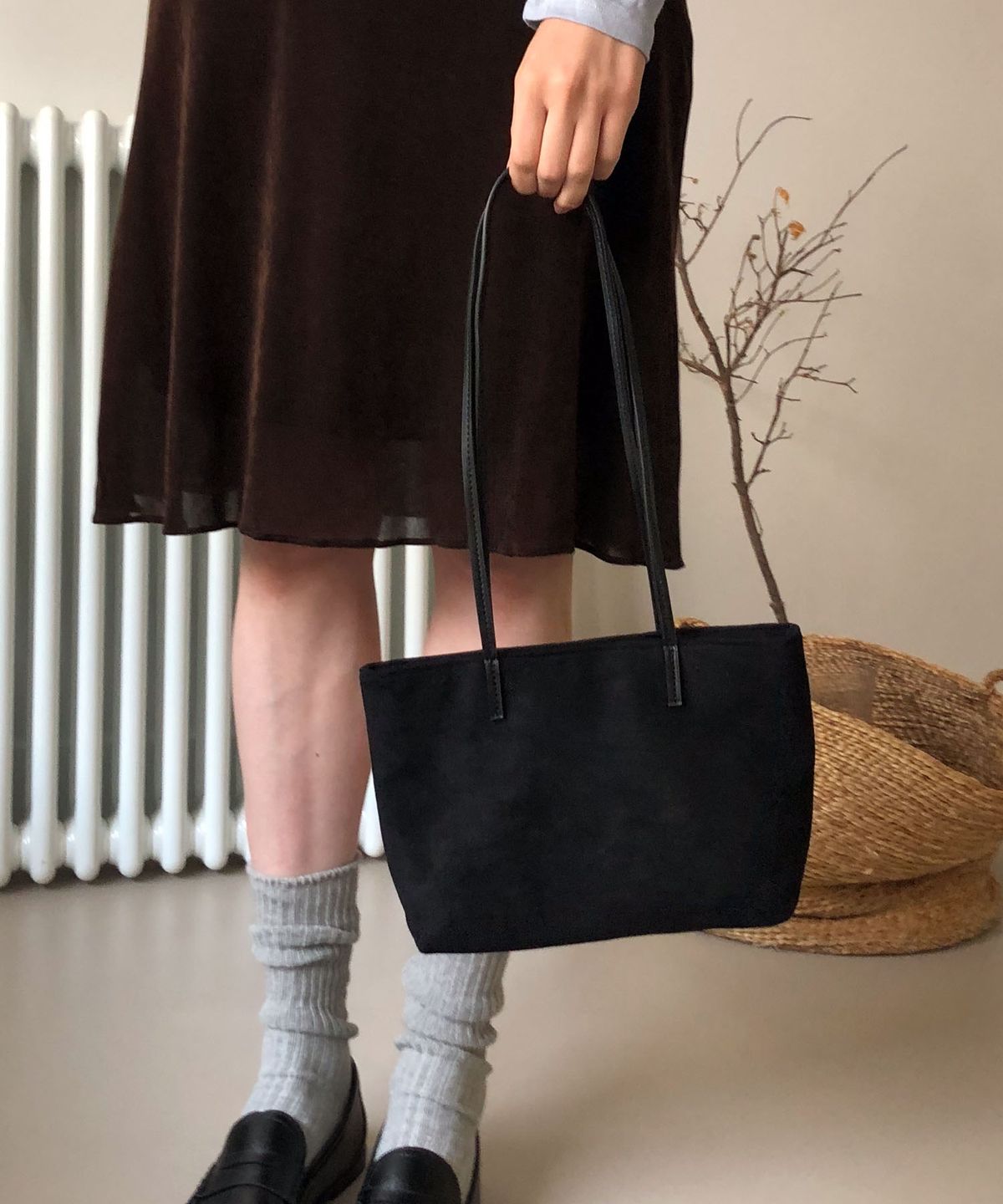 딜라이디(DELIDI) Pure suede shoulder bag (black)
