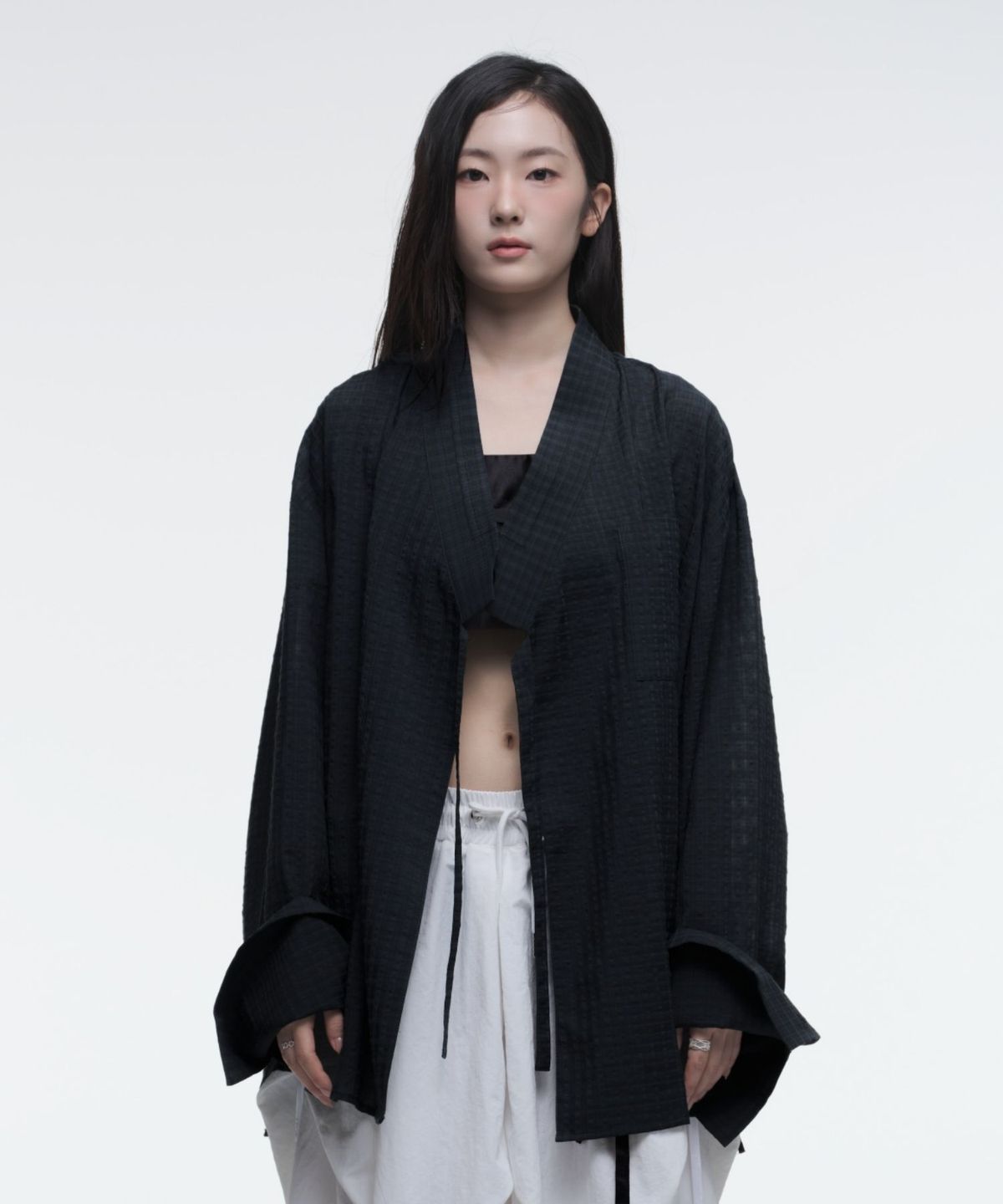 칠 하나 투 구육(71TO96) Sheer Mu Shirt (Black)