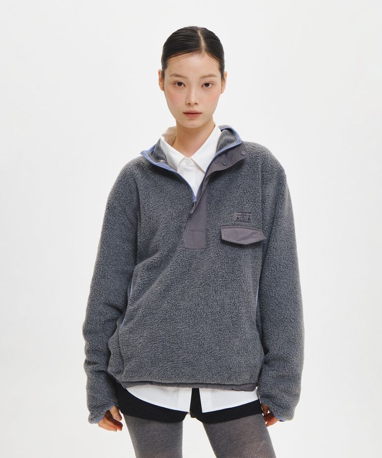 UNISEX 하이넥 반집업 플리스 아노락 [CHARCOAL] / GF3USS005