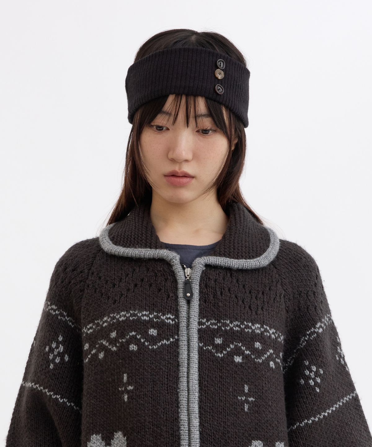 오헤시오(OHESHIO) RIBBED BUTTON HAIRBAND, BLACK