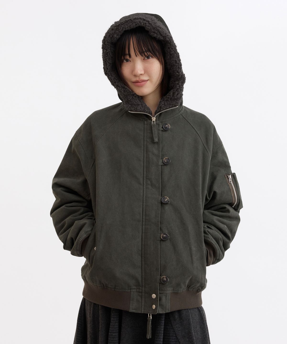 오헤시오(OHESHIO) BUTTON HOODED BOMBER JACKET, KHAKI