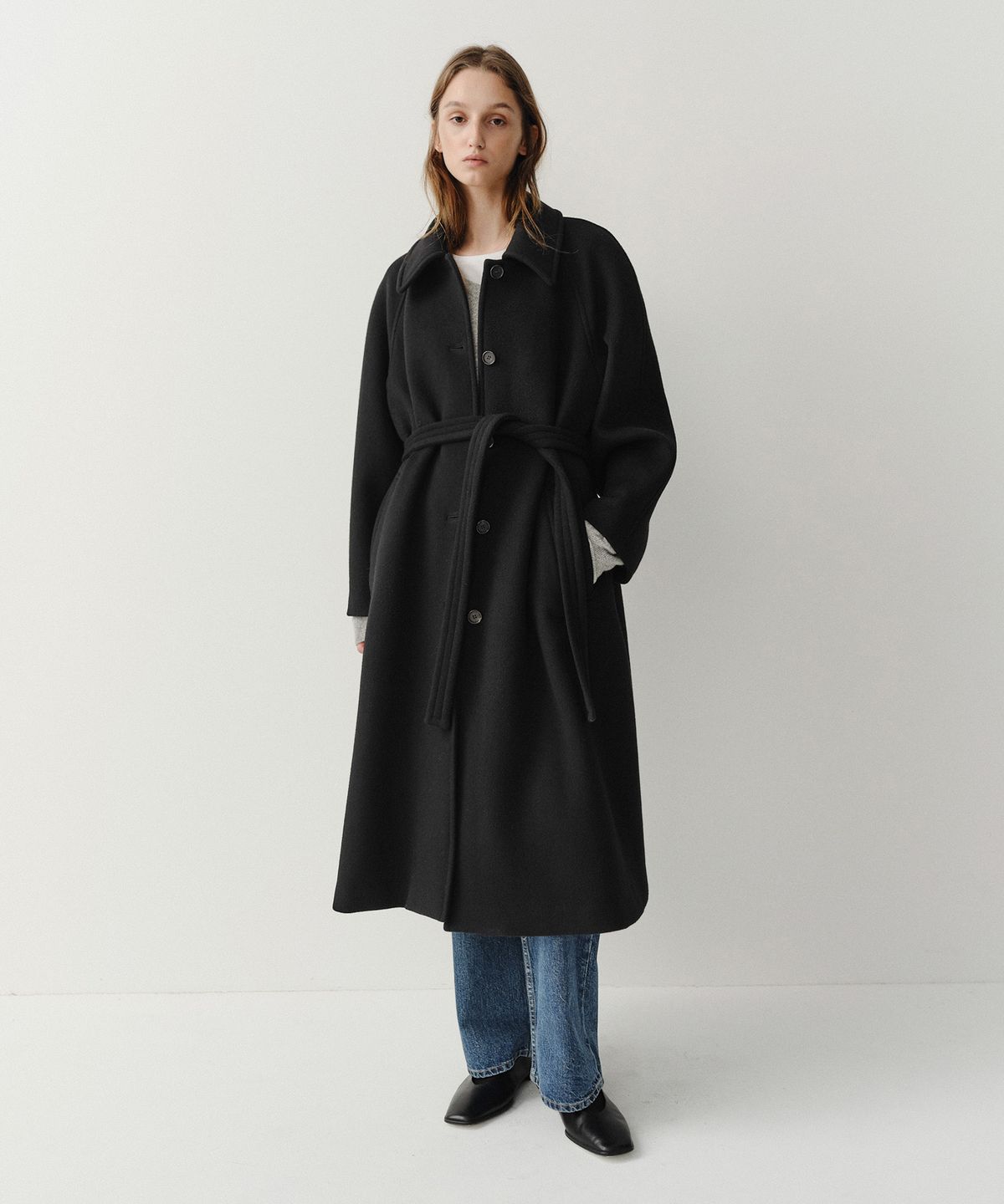 이아(EAAH) WOOL BELTED FLARE COAT (BLACK)