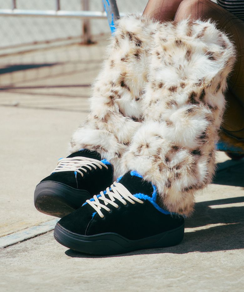 Rumble Fur mule BLUE