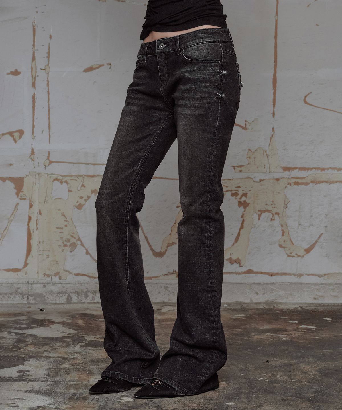 락케이크(ROCKCAKE) Bonnie Low Rise Straight Jeans - Black