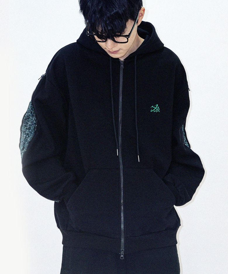 Hidden sleeve zip-up hoodie (Black)