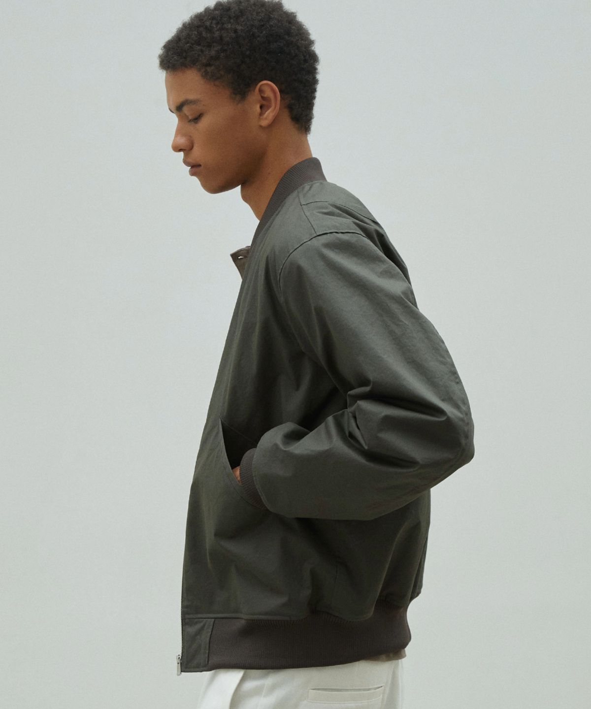 엔써리세븐(NTHIRTYSEVEN) Waxed Ma-1 - Moss Green
