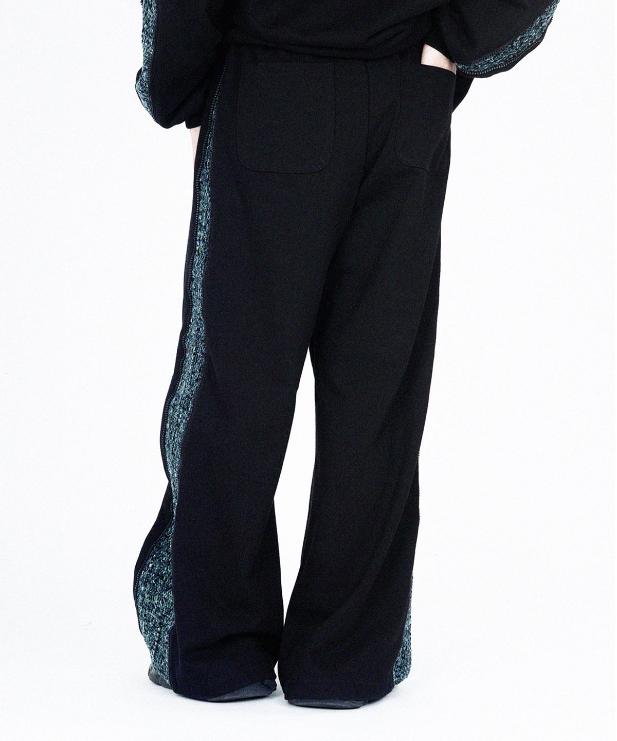 본프롬바이너리(BORNFROMBINARY) Hidden sleeve sweat pants (Black)