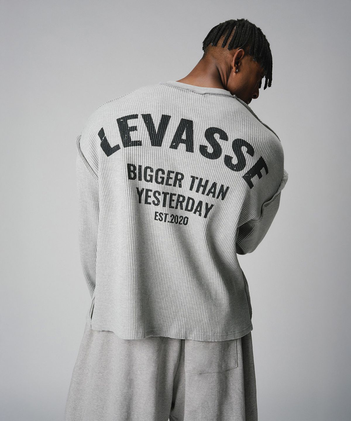 르바세(LEVASSE) Oversized Inside Out  Waffle Long Sleeve_Gray