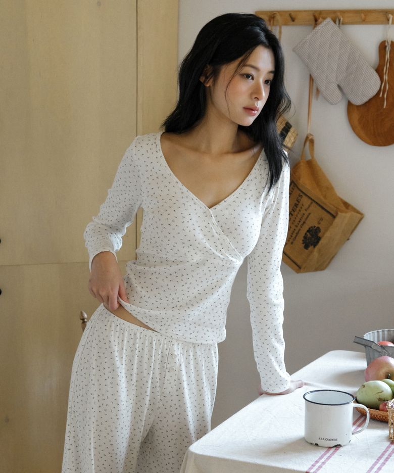 [26FW] 플라워 롱 슬리브 파자마 SET - 2Colors