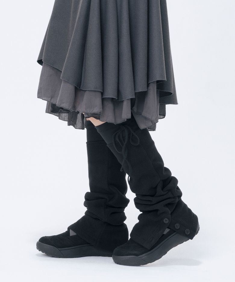 [한나 PICK] Button fleece leg warmer BLACK