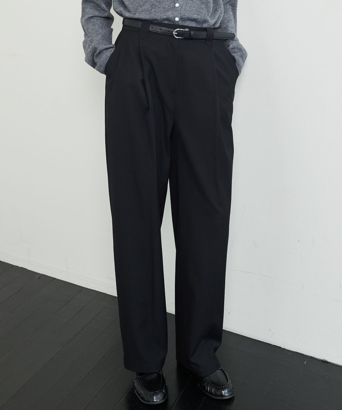 누토프(NUTOFFE) Soft Tapered Pants_Black