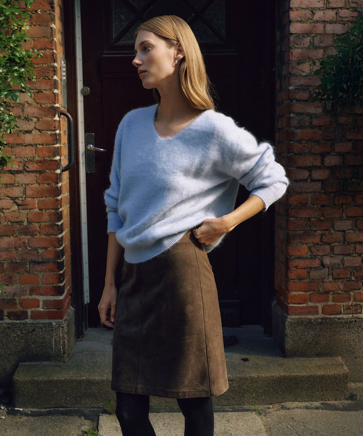 라메레이(LAMEREI) Silk Wool Brushed V-Neck Knit Top[LMBFWIKN2105]-Baby blue