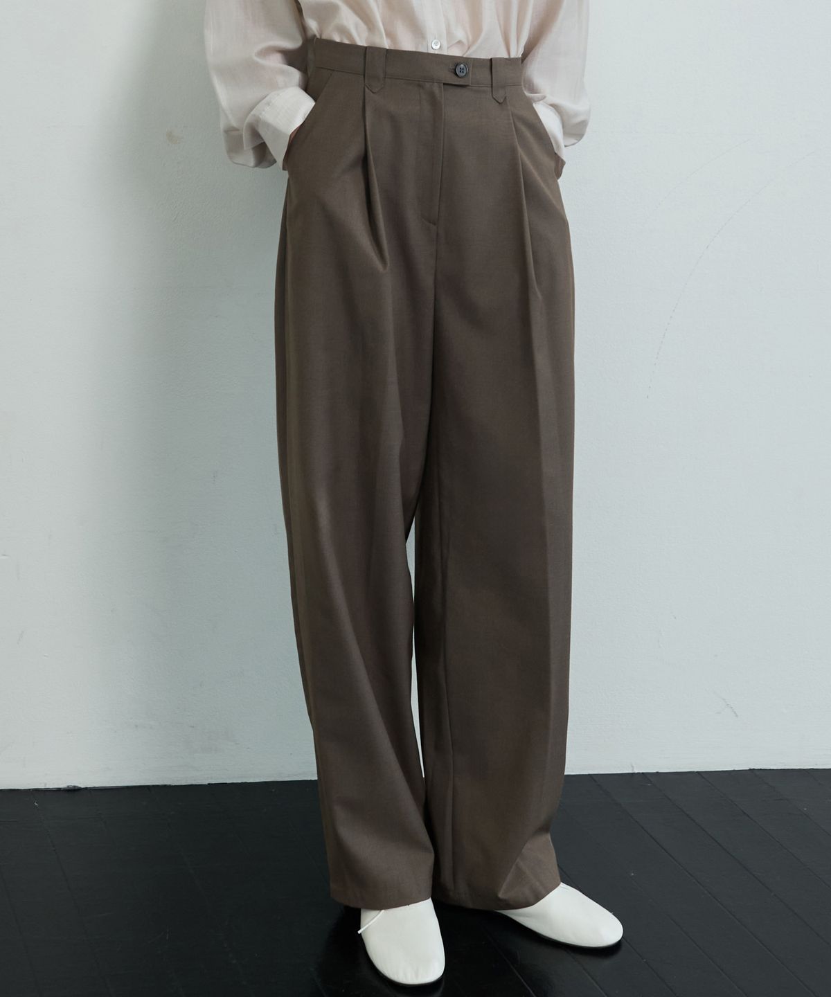 누토프(NUTOFFE) Soft Tapered Pants_Mocha