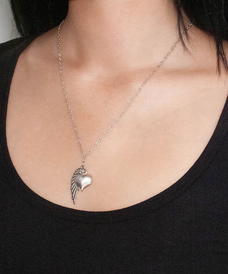 FALLEN ANGEL NECKLACE