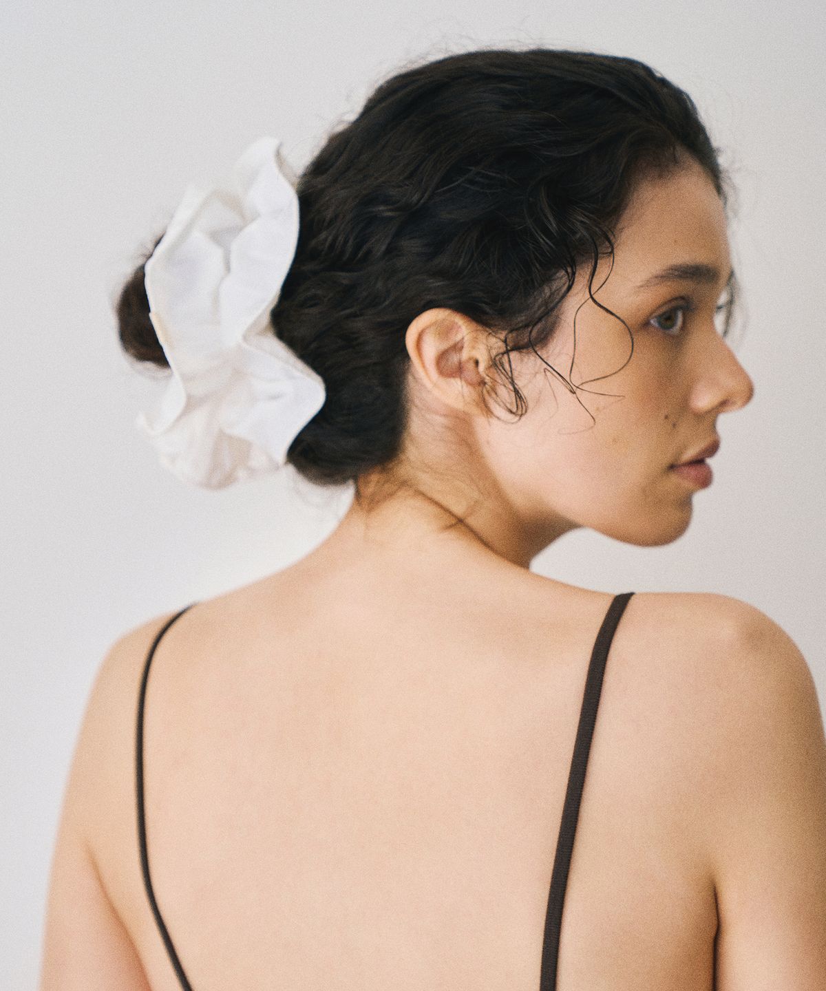 디야니(DHYANI) Tutu Scrunchie (Pure White)
