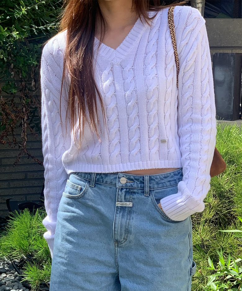 V Neck Cable Knit Top (cloud white)