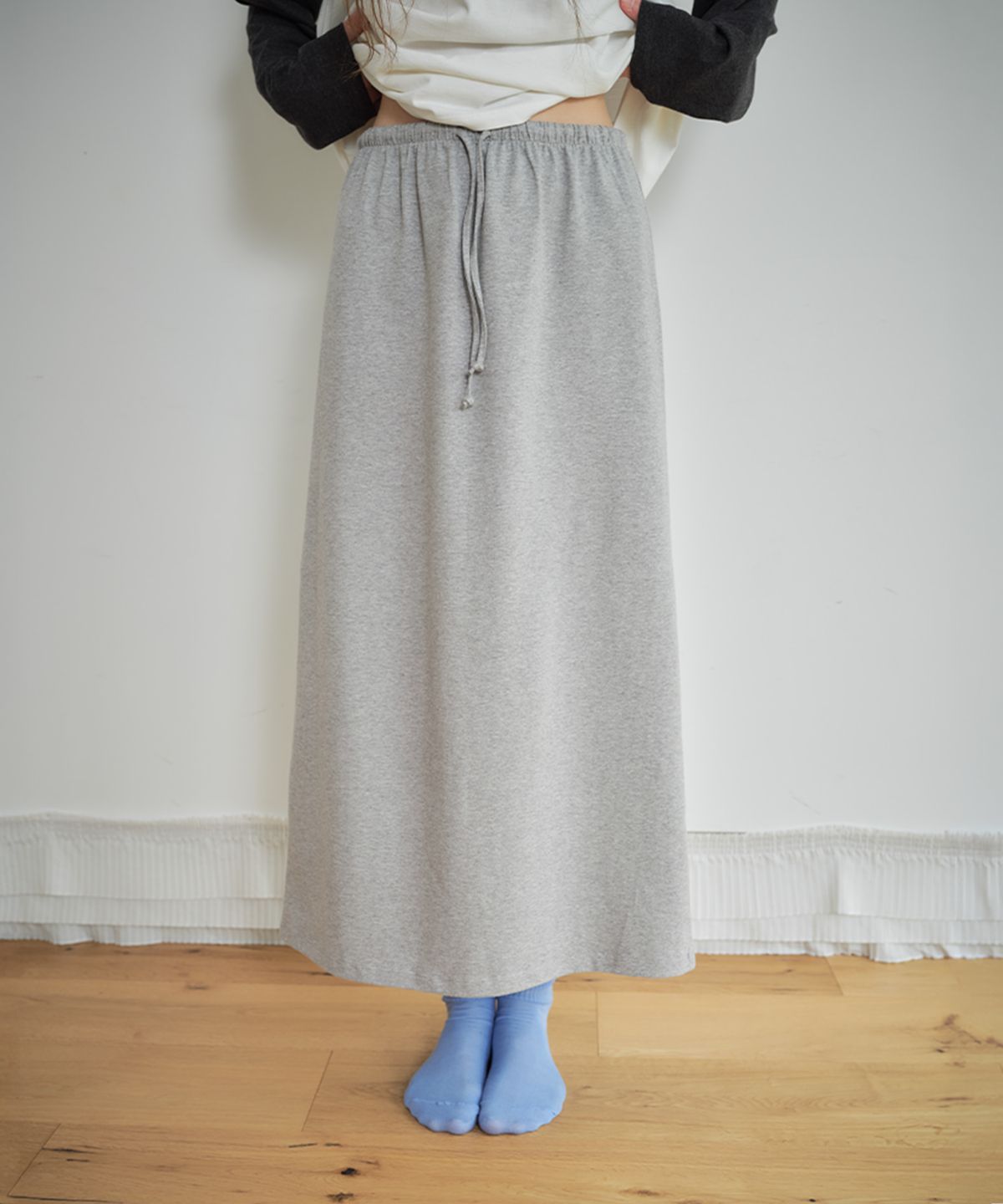 무드무스(MOODMOOSE) MISSION SKIRT GRAY [MMFA1SK40GY]