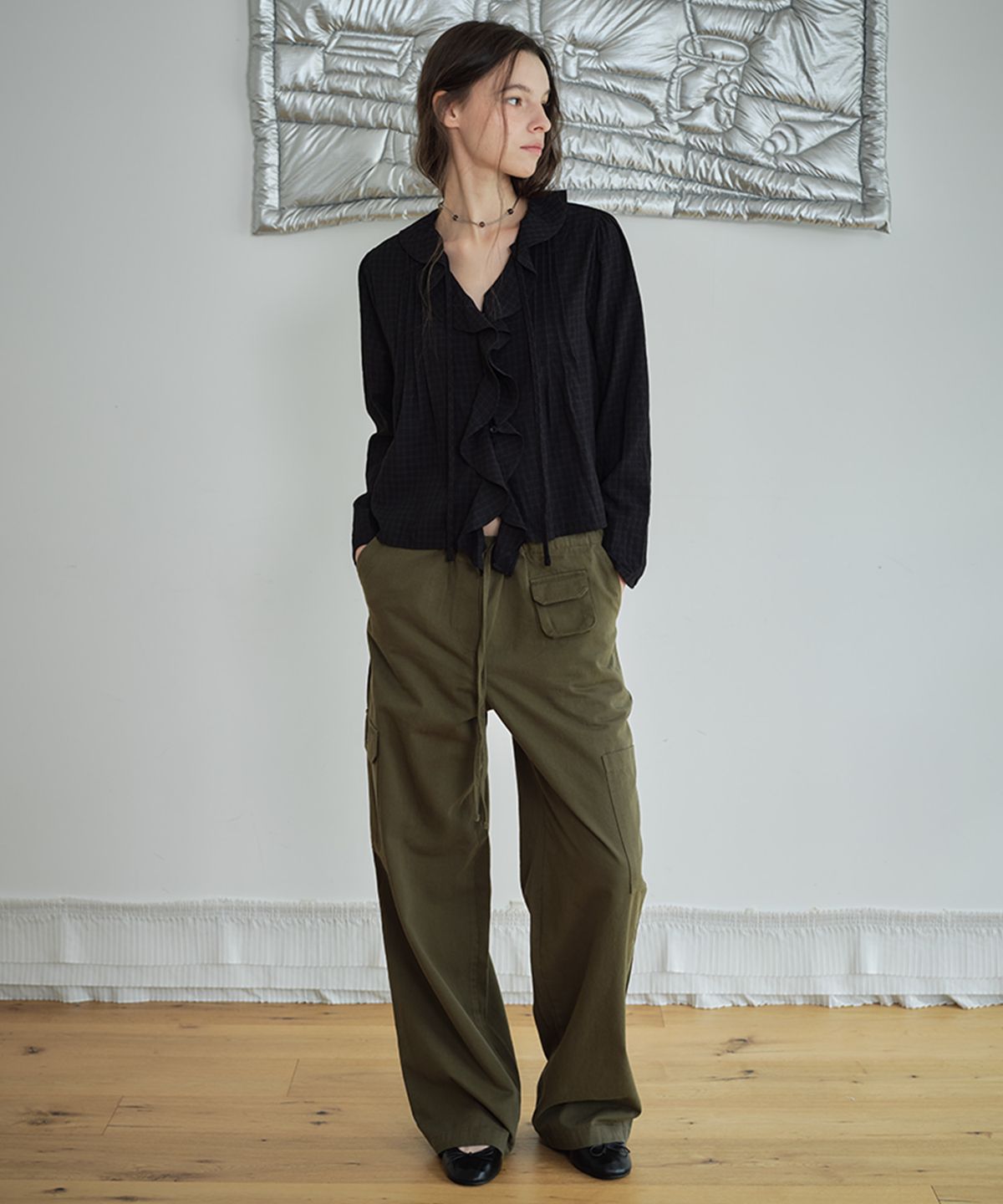 무드무스(MOODMOOSE) COONY PANT KHAKI [MMFA1PT33KH]