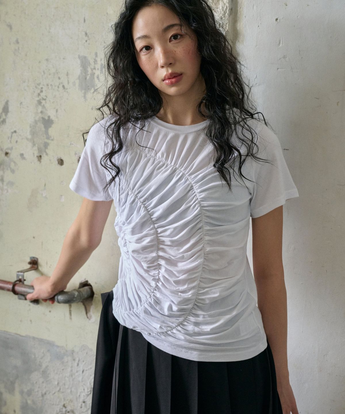 오드페리(ODDPERI) Swirling t-shirt