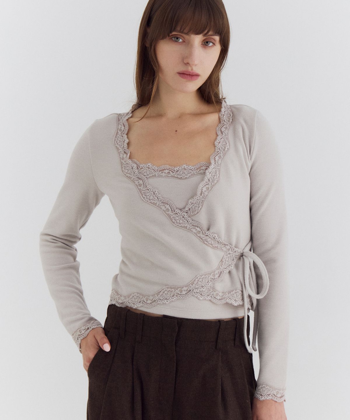 큐리티(CURETTY) C LACE TRIM WRAP CARDIGAN SET_BEIGE