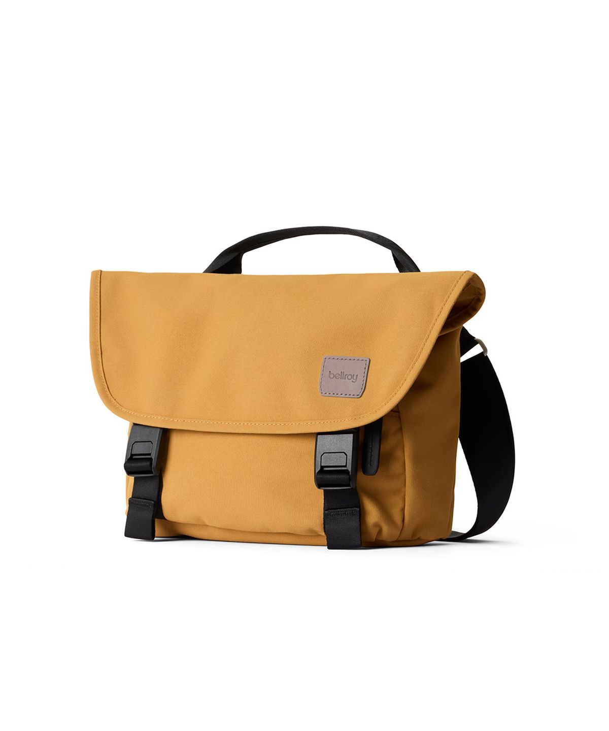 벨로이(BELLROY) 클래식 메신저백 6L(BCYB-CML-244) - 카멜